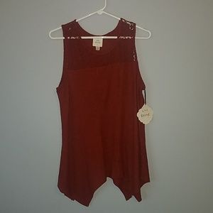 NWT Knox Rose tank